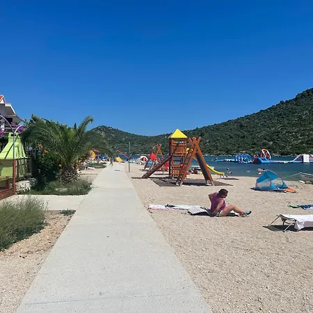 Ivat Διαμέρισμα *