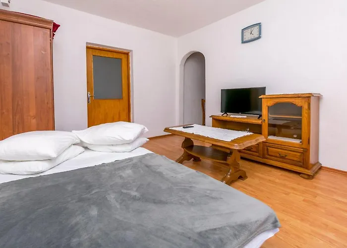 Ivat Daire Rogoznica (Sibenik-Knin)